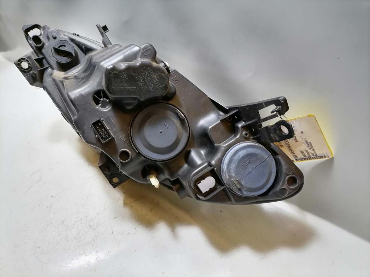 Peugeot 1007 original Scheinwerfer vorn rechts Halogen Bj.2005